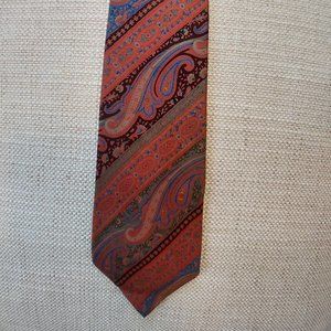 Burberrys of London Tie - Paisley - like new